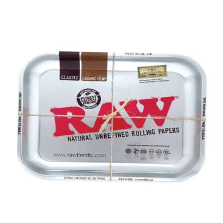 Tacka RAW – Silver Metallic Medium Rolling Tray